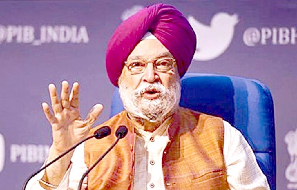 Consumers will not bear the burden of oil prices Government will bear the loss Puri